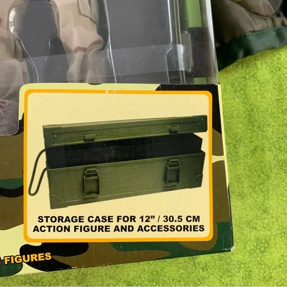 World Peacekeepers with Soldier and Locker Box Action Figure. - Picture 5 of 9